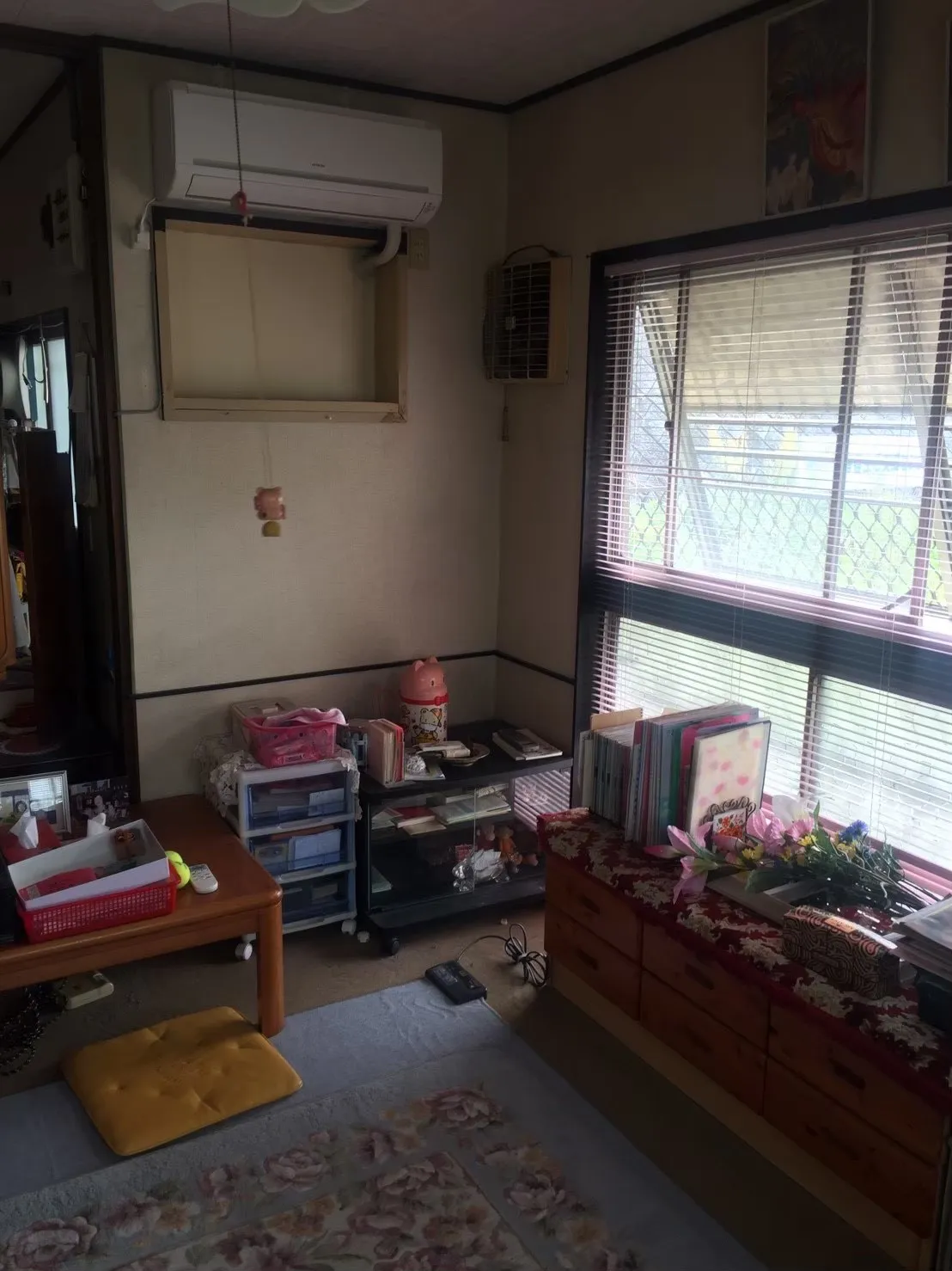遺品整理 作業前 一戸建て洋室