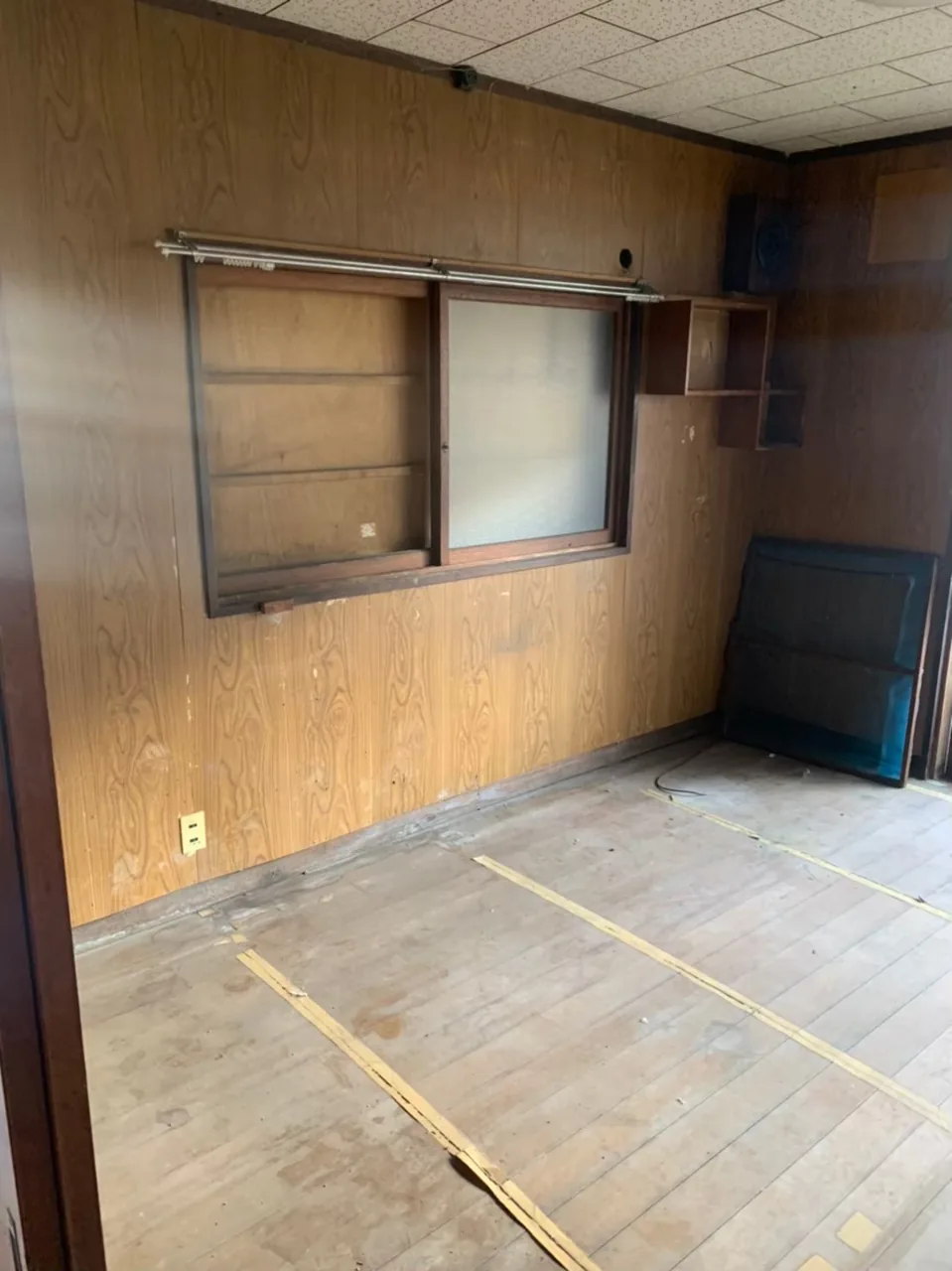 ゴミ屋敷清掃 作業後 居室